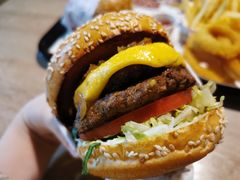火烤双层牛肉特堡-The Habit Burger Grill 哈比特汉堡(复兴soho店)