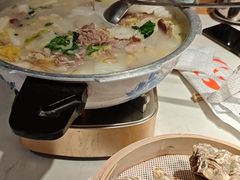 -杨氏青龙虾·羊蝎子(托乐嘉店)