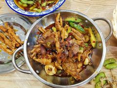 -江城燕子大排档(江汉路步行街店)