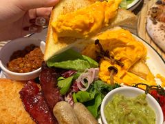-Common Table · Brunch & Coffee