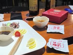 -琥珀老六龙虾(四里河店)