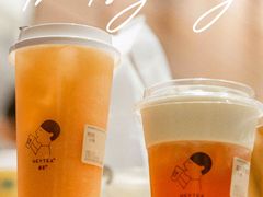 -喜茶(北京华贸购物中心店)