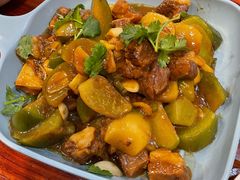 萝卜牛腩-土菜水饺村(宁夏路店)