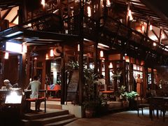 -Dash Teak House