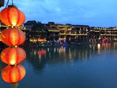 景观位-临江餐馆二楼美食部落