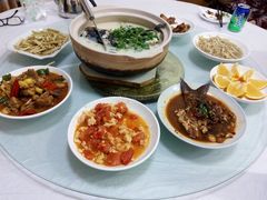 -天乐农家鱼头王(天目湖店)