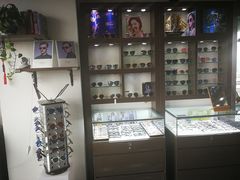 -视野联行眼镜蔡司·依视路官方授权店(顺城店)
