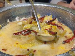 -小鱼小牛·鱼牛干锅·脆鱼火锅(世欧广场店)