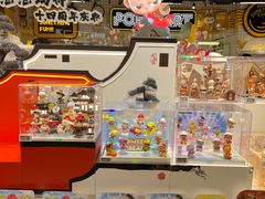 -泡泡玛特POPMART(上海环球港店)