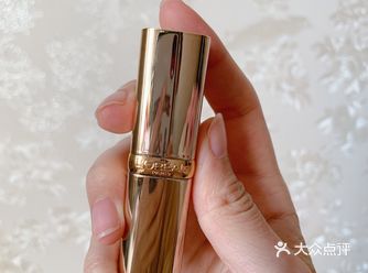 欧莱雅的这款RB301,从佳琦直播购买的,当时看他涂