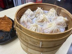 -莱莱小笼·乔艾