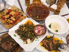 -华光驿站私房菜·黑金冠
