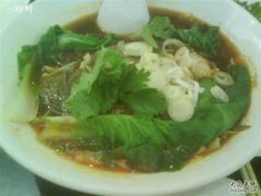 半筋半肉牛肉面-鹿港小镇(黄金店)
