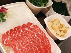 -海底捞火锅鲜切牛肉主题店(长寿路店)