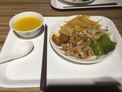 -感恩心素食馆(百世广场店)