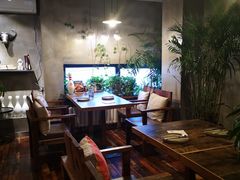 -HIGH FIVE哈福手工汉堡(桂林路店)