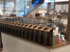 自助取餐区-喜茶(上海奉贤宝龙店)