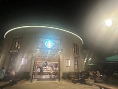 -星巴克(迪士尼小镇店)