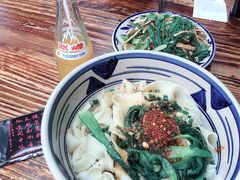 经典油泼面-面尚香关中面馆(盛龙广场总店)