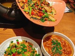 -云海肴·汽锅鸡·云南菜(天山百盛优客店)