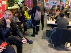等位区-食潮汕头鲜牛馆(望京保利店)