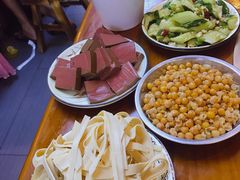 -曹丞相·地锅鸡·地锅鱼(武林店)