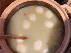 -魏铭鱼头捞饭(晋阳路店)