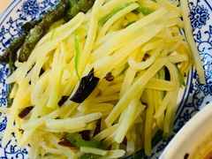 -杨三娘跷脚牛肉(羊子山西路店)