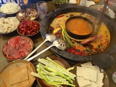-黄潇洒老火锅(九眼桥宏济巷店)