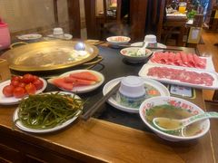 -沸炉重庆老火锅(军事博物馆店)