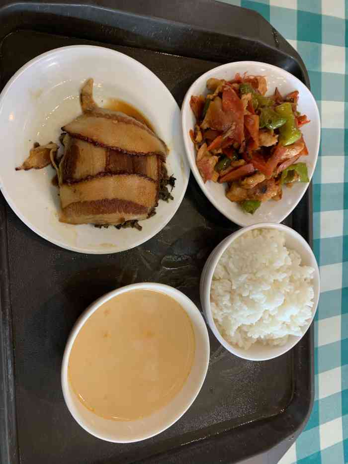 重庆师范大学-1食堂-"一食堂比二食堂我感觉菜品种类多一点,味道.