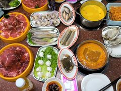 -四囍码头海鲜烧烤自助火锅(外滩南京东路悦荟广场店)