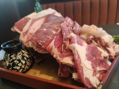 -铭牛烧肉·和牛海鲜自助(高新月牙湖店)