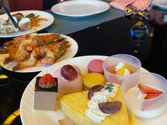 -宝利来国际大酒店-凤凰阁旋转餐厅