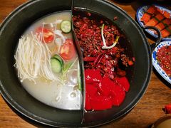 -萍姐火锅·公路夜市(武汉首店)