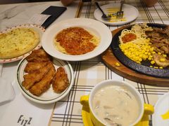 -菲滋意式餐厅(富阳东方茂店)