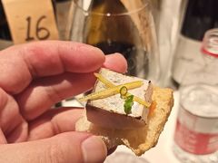 -wineapp葡萄酒餐吧(外滩金融中心店)