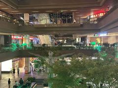 -瑞虹新天地月亮湾