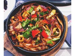 -船梆煮•蒸汽海鲜·炉火烤肉(五四广场店)