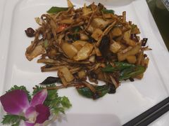 -国人川菜(李家村建东街店)