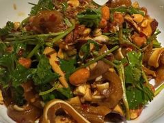 -费大厨辣椒炒肉(高铁吾悦广场店)