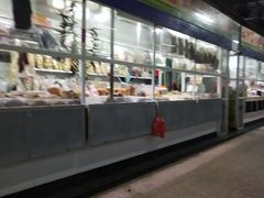 -三亚新鸿港水果一级批发市场