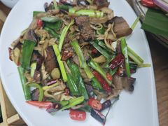 -云海肴·汽锅鸡·云南菜(天山百盛优客店)