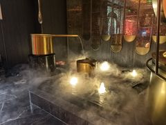 -尚善若水·汤泉·SPA·沐足(东方渔人码头店)