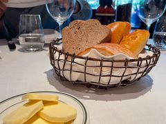 面包-Wolfgang’s Steakhouse 沃夫冈牛排馆(上海白玉兰广场店)