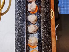 手作咸蛋黄虾滑-哥老官重庆美蛙鱼头(松江地中海十八哥店)