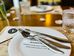 -Mark&Mars Restaurant