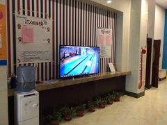 -嘻游纪儿童游泳课程中心(红博中央公园店)