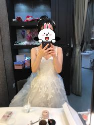 -现代经典婚纱摄影