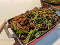 -靠山屯东北农家菜(八龙桥雅苑店)